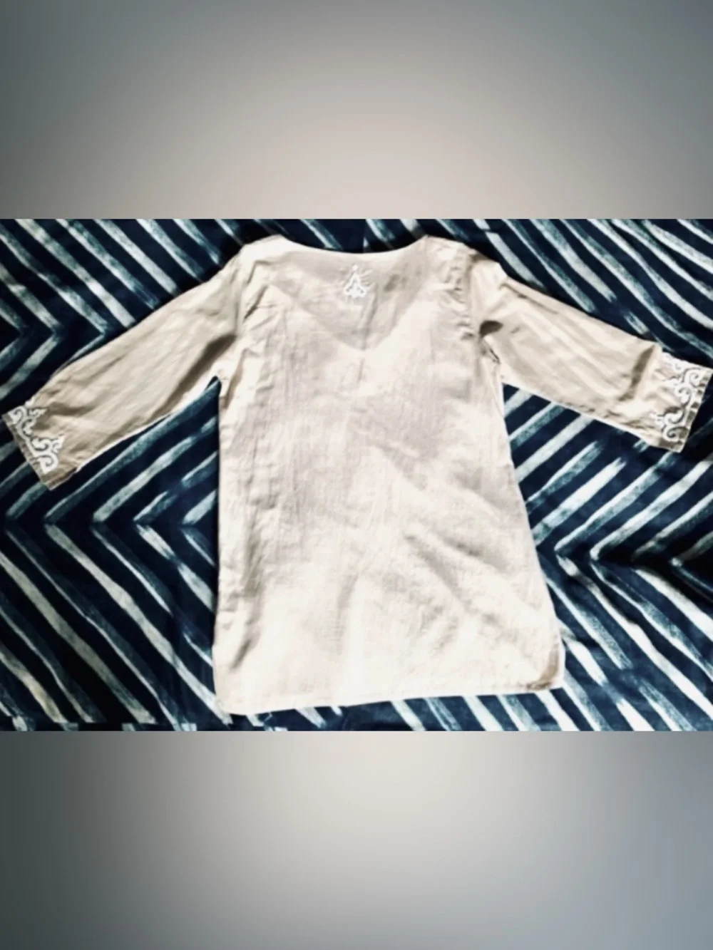 Armand Diradourian Silk Beaded Top with White Embroidery - Picture 5 of 10